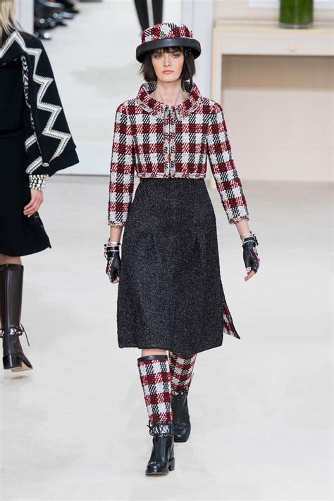 defile chanel hiver 2016|10 choses à retenir du défilé Chanel .